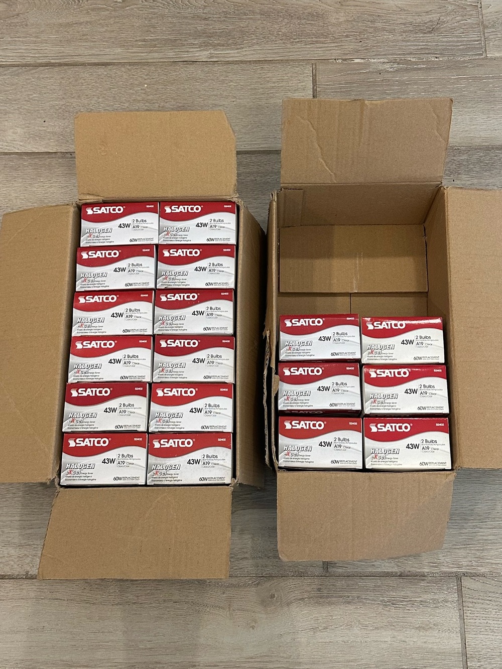 18 Packs Satco S2402 43W A19 Halogen Clear Bulbs 2-Pack 36 Bulbs NEW NOS